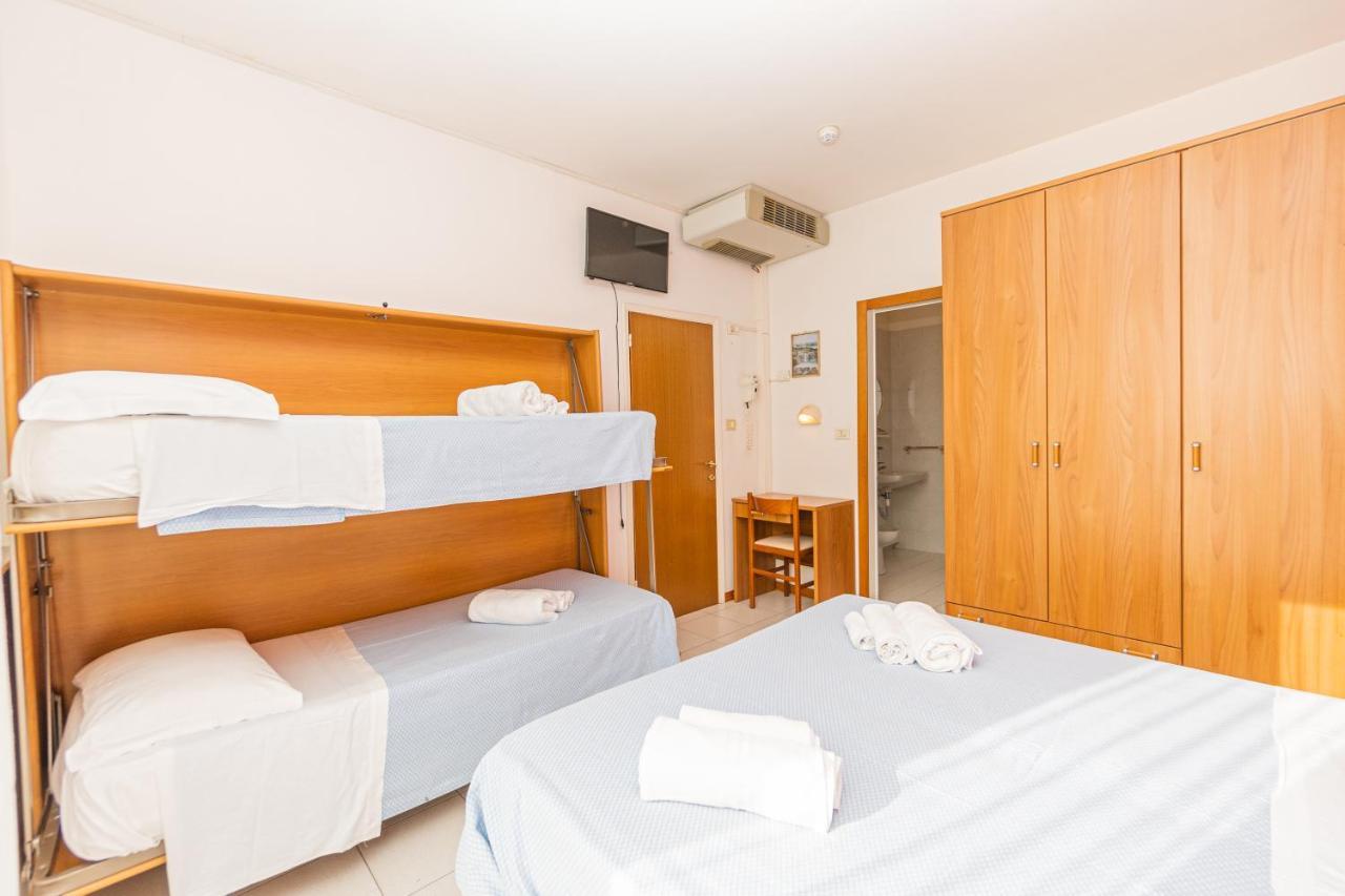 Hotel Arlino Rimini Exterior photo