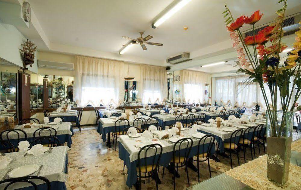 Hotel Arlino Rimini Exterior photo